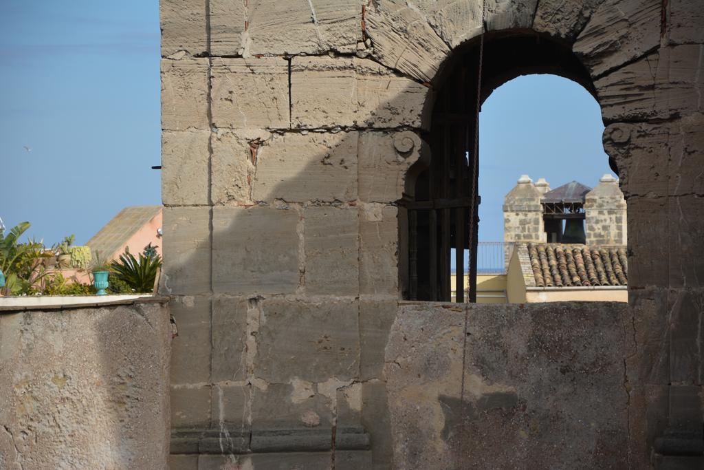Overseas - Penthouse - Appartamento Attico - Palazzo San Matteo - Palermo Luaran gambar
