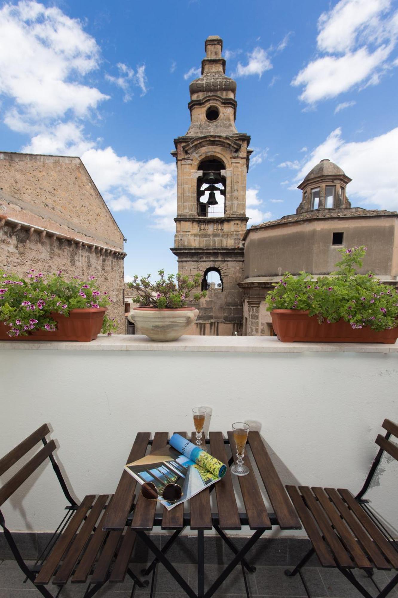 Overseas - Penthouse - Appartamento Attico - Palazzo San Matteo - Palermo Luaran gambar
